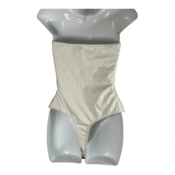 superdown Ally Tube Bodysuit in White New Large‎ - Picture 5 of 11